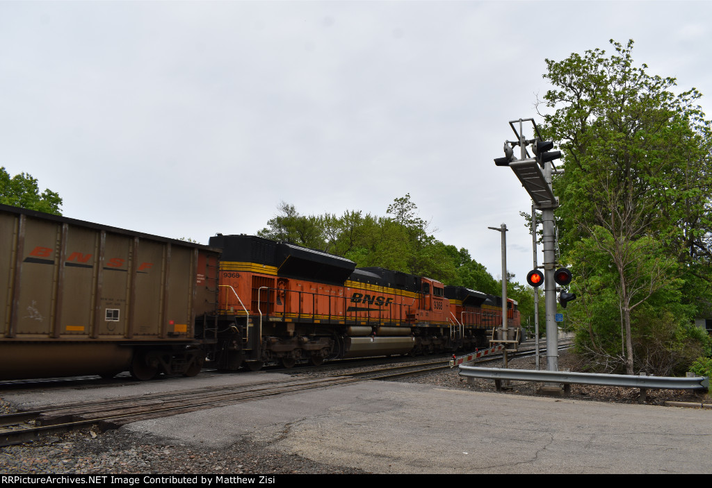 BNSF 9368 9318